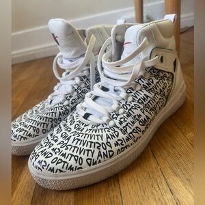 K-Swiss Gary Vee VR 004 red bottom size 10 man